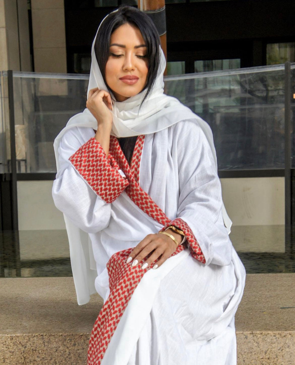 Urban Khaleej in White